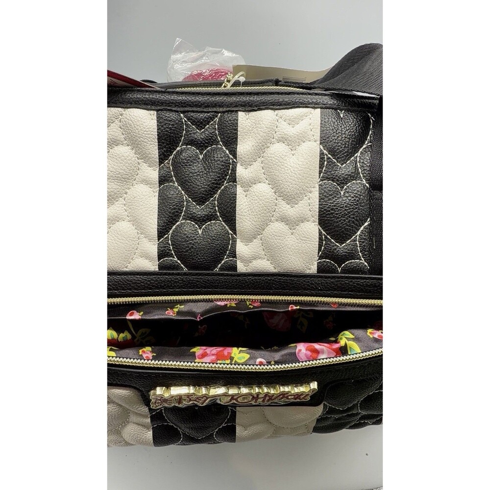 BETSEY JOHNSON Black & White STRIPED Quilted Heart WEEKENDER BAG Carry-On DUFFLE - Picture 10 of 16